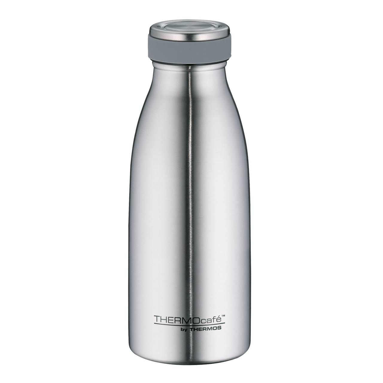 Das Bild zeigt eine glänzende, silberne Thermosflasche mit einem abgerundeten, grauen Deckel. Auf dem Flaschenkörper steht "THERMOcafé by THERMOS" in schwarzer Schrift. Die Flasche hat eine schmale, taillierte Form.