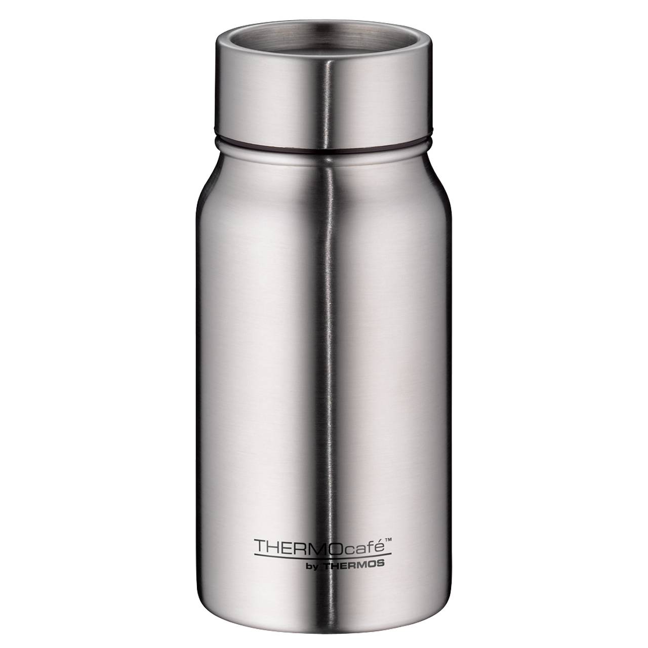 Das Bild zeigt eine silberne, zylindrische Thermosflasche mit mattierter Oberfläche und einem Schraubverschluss. Auf der Flasche ist der Schriftzug "THERMOcafé by THERMOS" zu sehen.